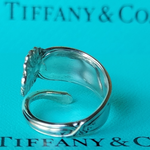 1880 Tiffany & Company Spoon Ring in Sterling Silver size 5 - Picture 12 of 16